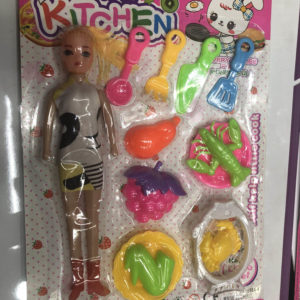 Игровой набор «Маленькая кухня» с куклой оптом