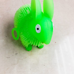 Резиновая игрушка «Кролик» оптом